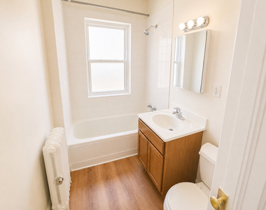 737 Hinman Avenue - Photo Thumbnail 4
