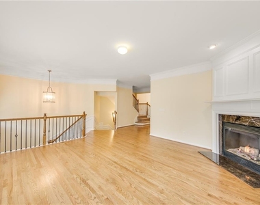 2776 Loftview Square - Photo Thumbnail 2