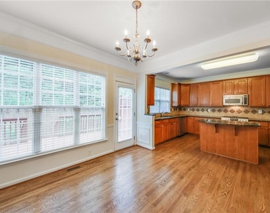 2776 Loftview Square - Photo Thumbnail 6