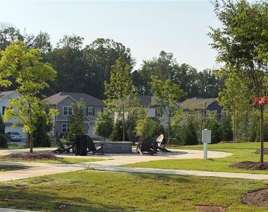 900 Colton Drive - Photo Thumbnail 16