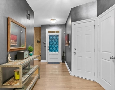 1636 Drew Drive Nw - Photo Thumbnail 2