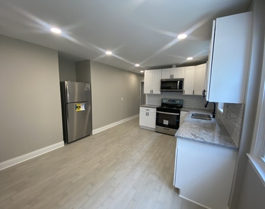 6114 W Leland Avenue - Photo Thumbnail 4