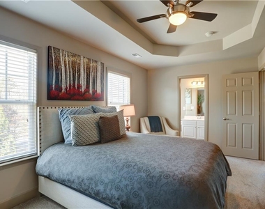 3693 Lambert Lane Ne - Photo Thumbnail 14
