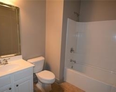 3693 Lambert Lane Ne - Photo Thumbnail 17