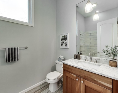 1417 W Chicago Avenue - Photo Thumbnail 14