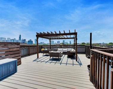 1417 W Chicago Avenue - Photo Thumbnail 25