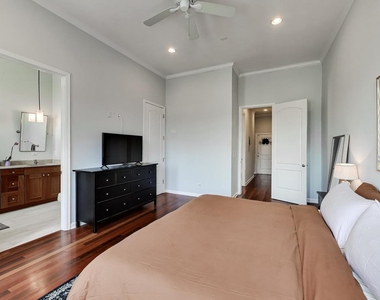 1417 W Chicago Avenue - Photo Thumbnail 21