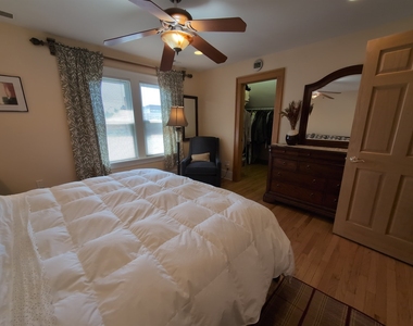 417 N Hough Street - Photo Thumbnail 15