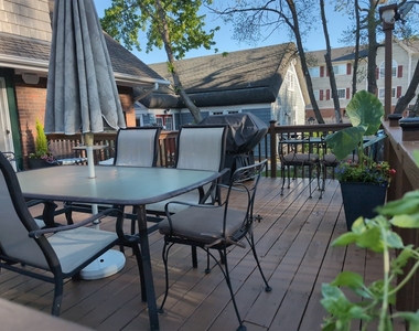 417 N Hough Street - Photo Thumbnail 3