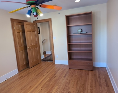 417 N Hough Street - Photo Thumbnail 13