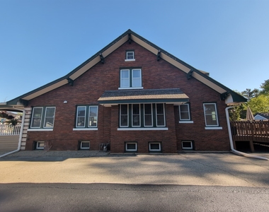 417 N Hough Street - Photo Thumbnail 8