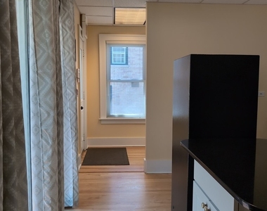 417 N Hough Street - Photo Thumbnail 37
