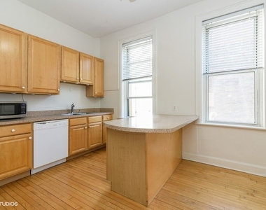 1939 W Thomas Street - Photo Thumbnail 4