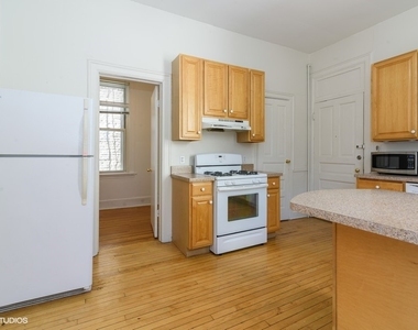 1939 W Thomas Street - Photo Thumbnail 5