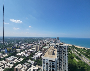 5415 N Sheridan Road - Photo Thumbnail 13