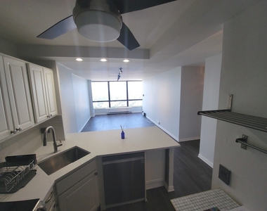 5415 N Sheridan Road - Photo Thumbnail 19