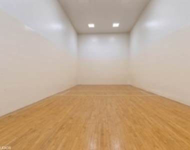 5415 N Sheridan Road - Photo Thumbnail 7