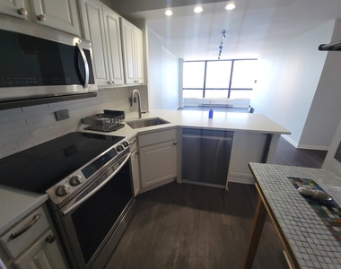 5415 N Sheridan Road - Photo Thumbnail 20