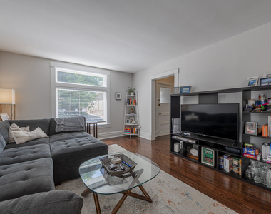 25 S 6th Avenue - Photo Thumbnail 2