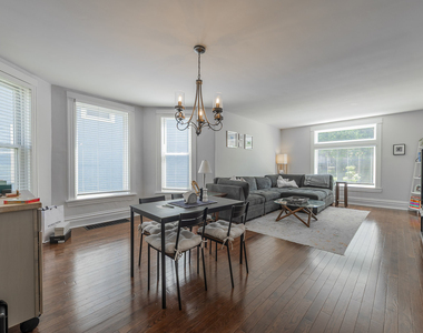 25 S 6th Avenue - Photo Thumbnail 3