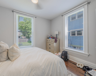 25 S 6th Avenue - Photo Thumbnail 7