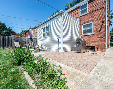 6611 W Foster Avenue - Photo Thumbnail 35