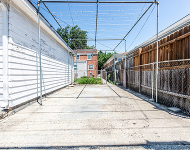 6611 W Foster Avenue - Photo Thumbnail 38