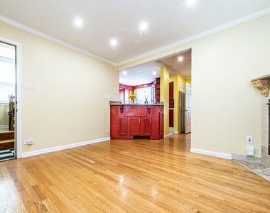 6611 W Foster Avenue - Photo Thumbnail 8