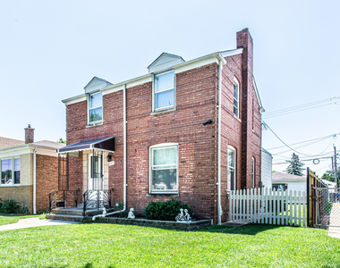 6611 W Foster Avenue - Photo Thumbnail 39