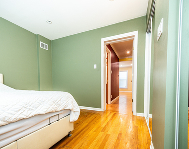 6611 W Foster Avenue - Photo Thumbnail 10