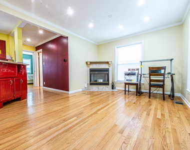 6611 W Foster Avenue - Photo Thumbnail 6