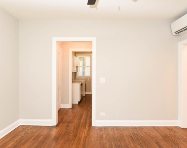 4708 N Racine Avenue - Photo Thumbnail 7