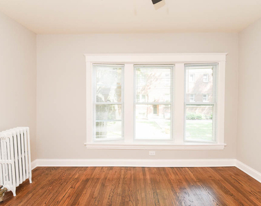 4708 N Racine Avenue - Photo Thumbnail 3
