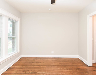 4708 N Racine Avenue - Photo Thumbnail 8