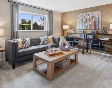 2724 Fieldcrest Drive - Photo Thumbnail 10