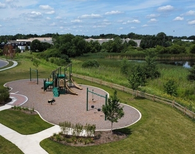 2724 Fieldcrest Drive - Photo Thumbnail 16