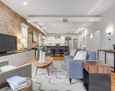 1742 N Winchester Avenue - Photo Thumbnail 5