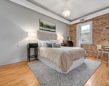 1742 N Winchester Avenue - Photo Thumbnail 16