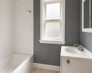 3111 N Racine Avenue - Photo Thumbnail 6