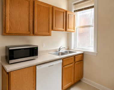 3111 N Racine Avenue - Photo Thumbnail 8