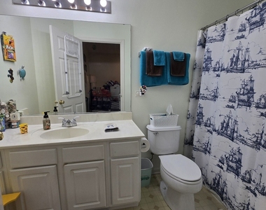 3359 Kentshire Circle - Photo Thumbnail 13
