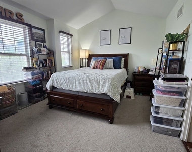 3359 Kentshire Circle - Photo Thumbnail 8