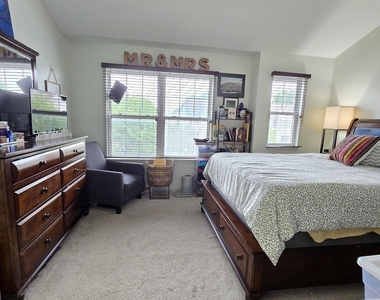 3359 Kentshire Circle - Photo Thumbnail 7