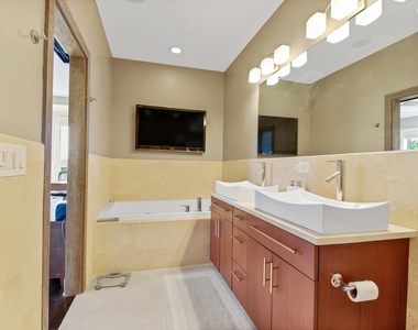 1500 W Huron Street - Photo Thumbnail 12