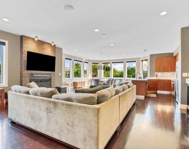 1500 W Huron Street - Photo Thumbnail 6