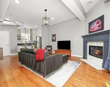 2231 N Lister Avenue - Photo Thumbnail 8