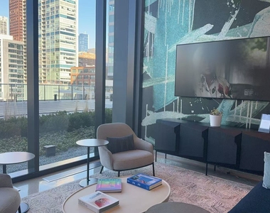 234 W Polk Street - Photo Thumbnail 9