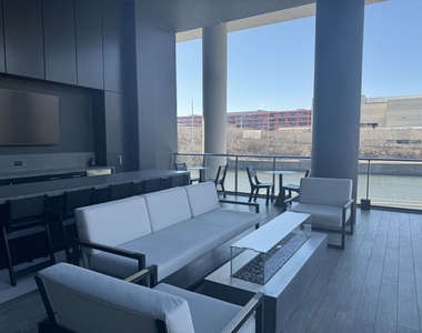 234 W Polk Street - Photo Thumbnail 4