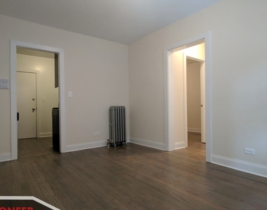 2645 N Spaulding Avenue - Photo Thumbnail 3