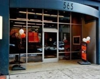 565 W Quincy Street - Photo Thumbnail 1